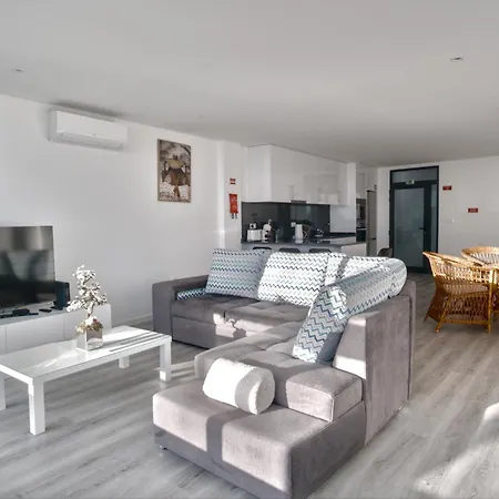 Sunset Viewpoint, New With Stunning Sea Views * Relogio do Poiso